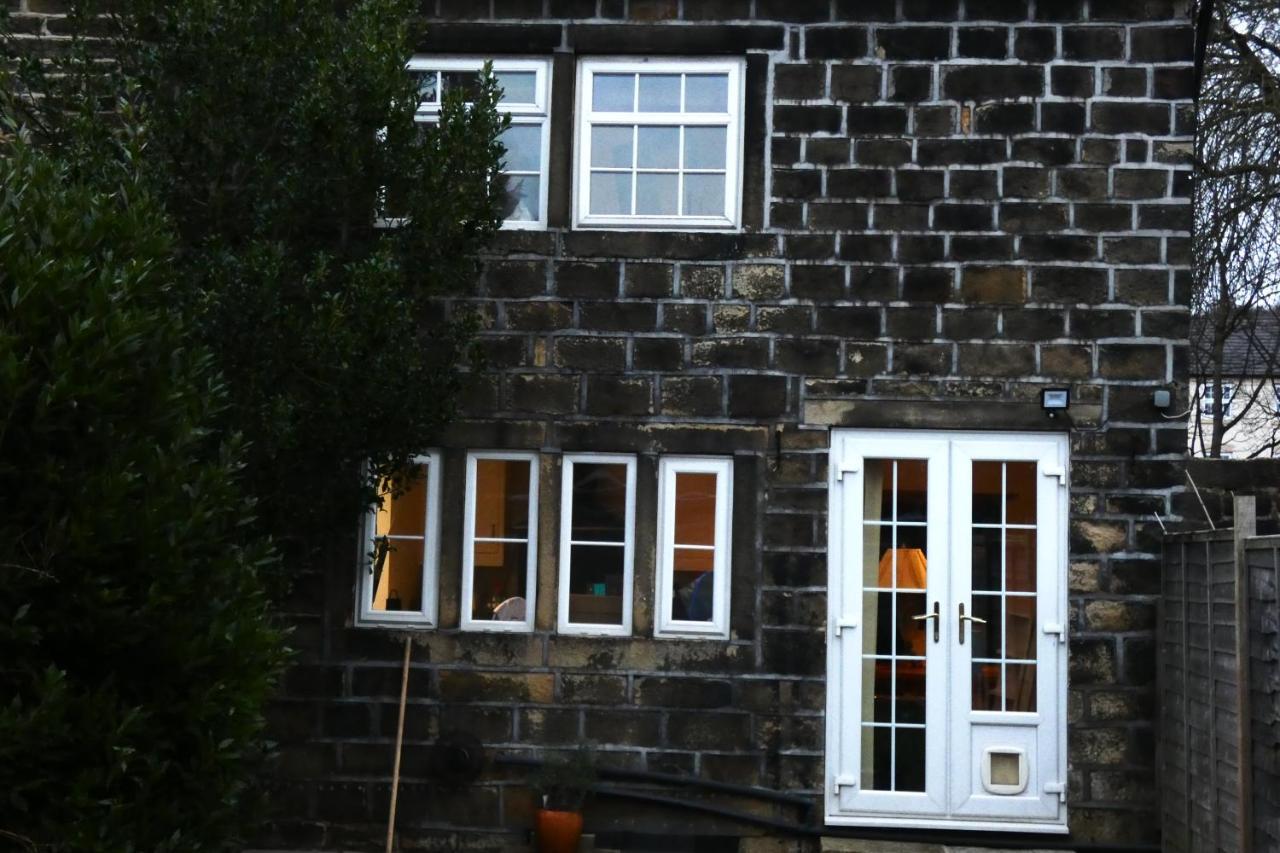 Redfearn Cottage Apperley Bridge 外观 照片